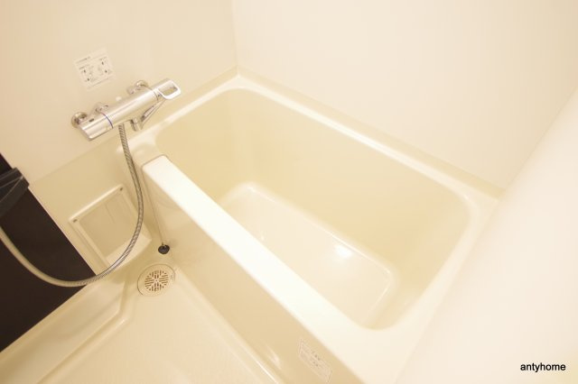 エスリード南森町　仲介手数料無料の浴室