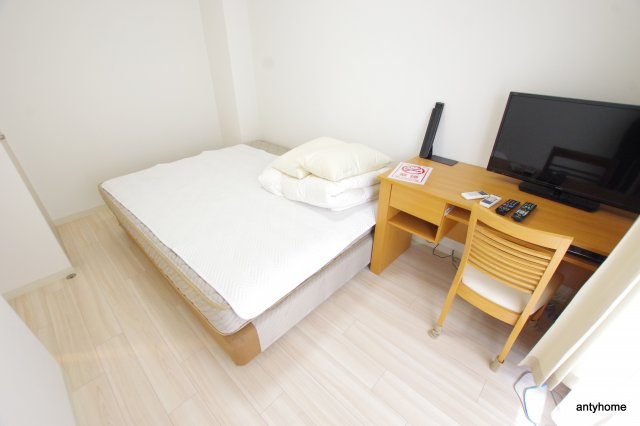 エスリード南森町　仲介手数料無料の居間・リビング