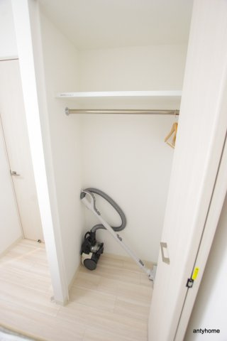 エスリード南森町　仲介手数料無料の収納