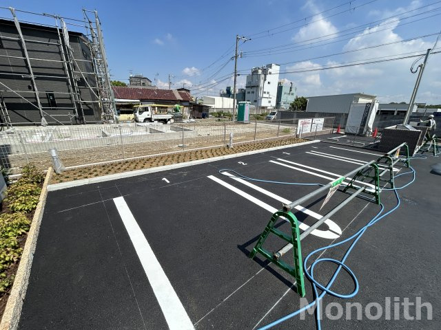 ラ・ルーチェYの駐車場