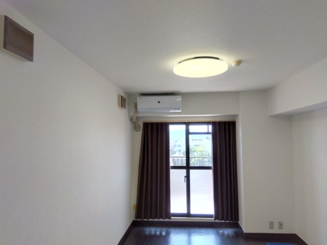 【居間・リビング】の画像