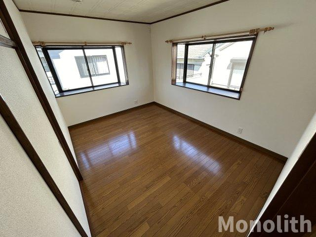 いぶき野１丁目戸建ての洋室