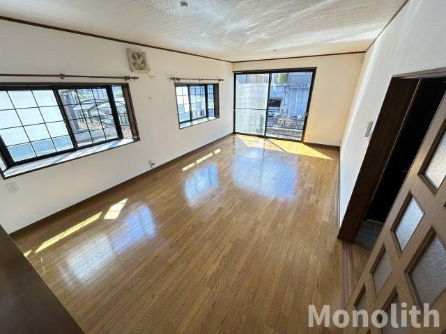 いぶき野１丁目戸建ての居間・リビング