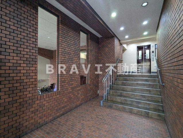 GSハイム西長堀 BRAVI不動産のエントランス