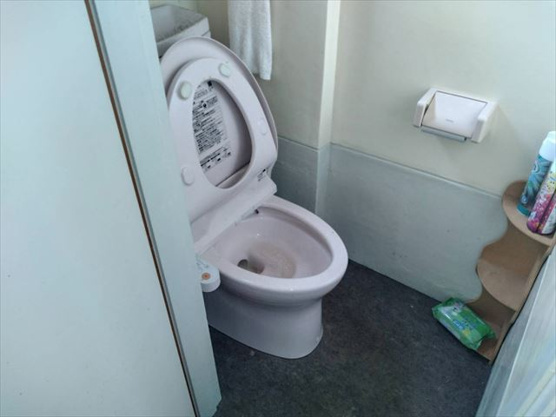 【トイレ】 | 伊東市新井　売り店舗