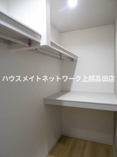 ぱれすよつやの収納|ウォークインクローゼット
