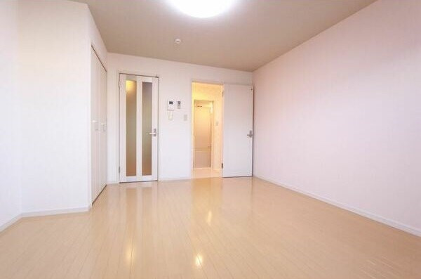 クレフラスト鳴海の居間・リビング