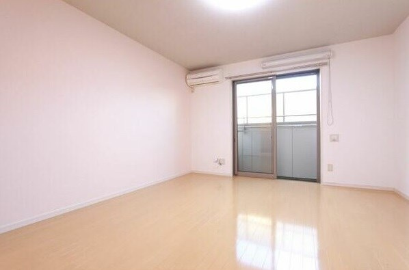 クレフラスト鳴海の寝室