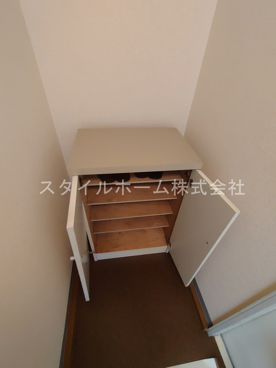 フレグランス三ツ相　A棟の収納