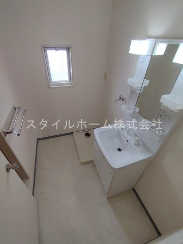 フレグランス三ツ相　A棟の洗面所