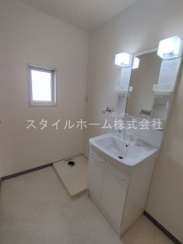 フレグランス三ツ相　A棟の洗面所