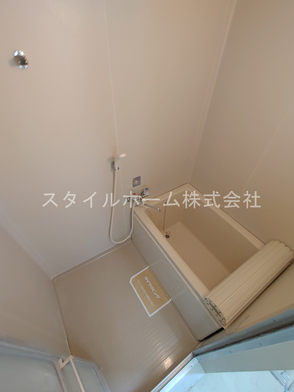 フレグランス三ツ相　A棟の浴室