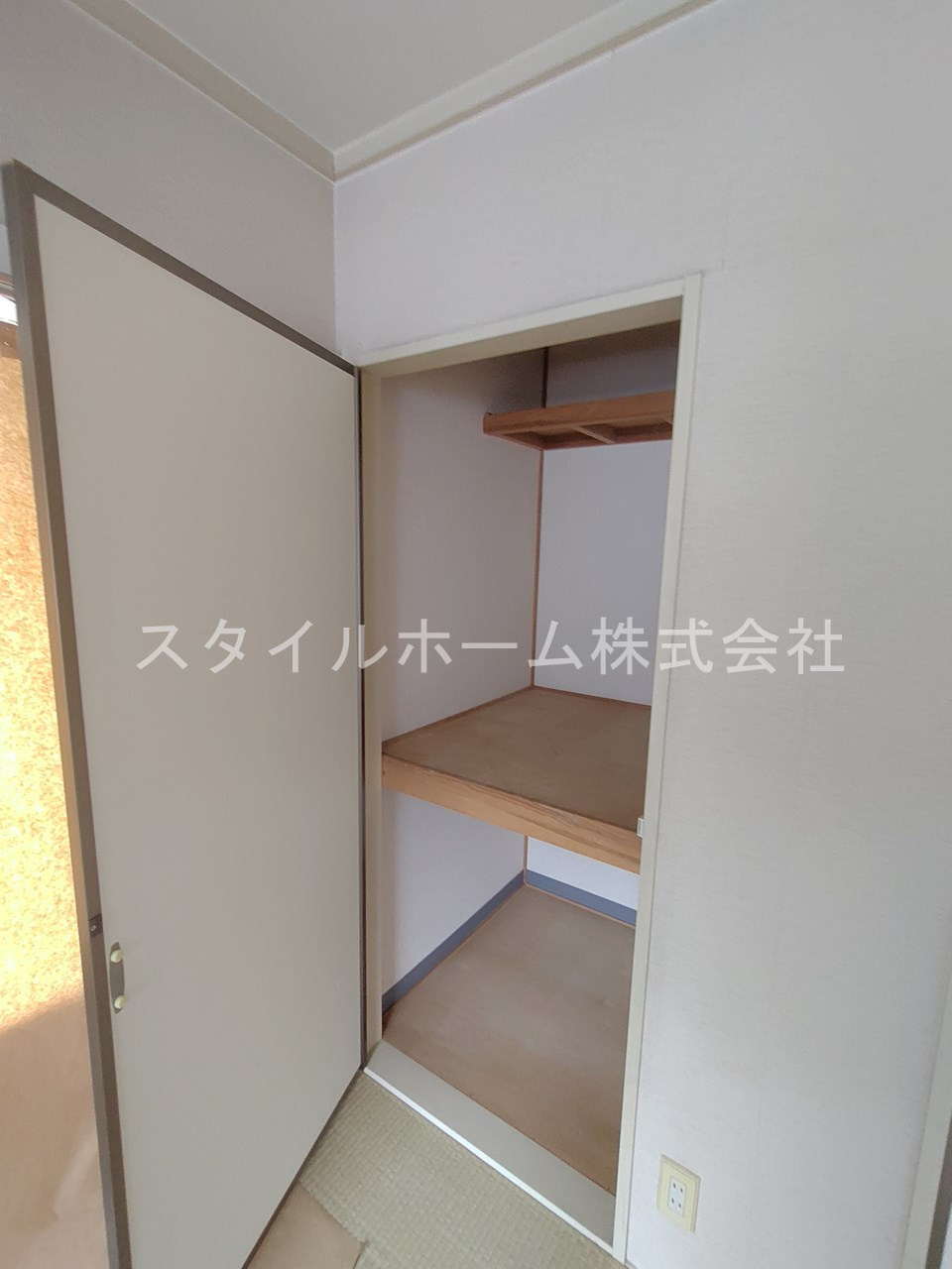 フレグランス三ツ相　A棟の収納