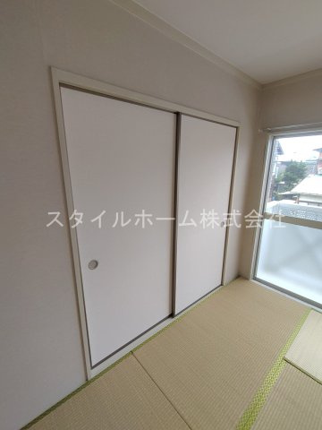 フレグランス三ツ相　A棟の和室