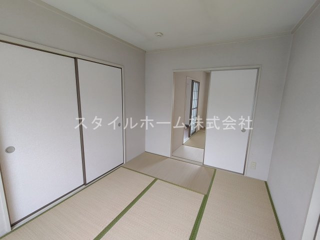 フレグランス三ツ相　A棟の和室