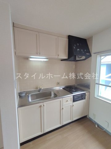フレグランス三ツ相　A棟のキッチン