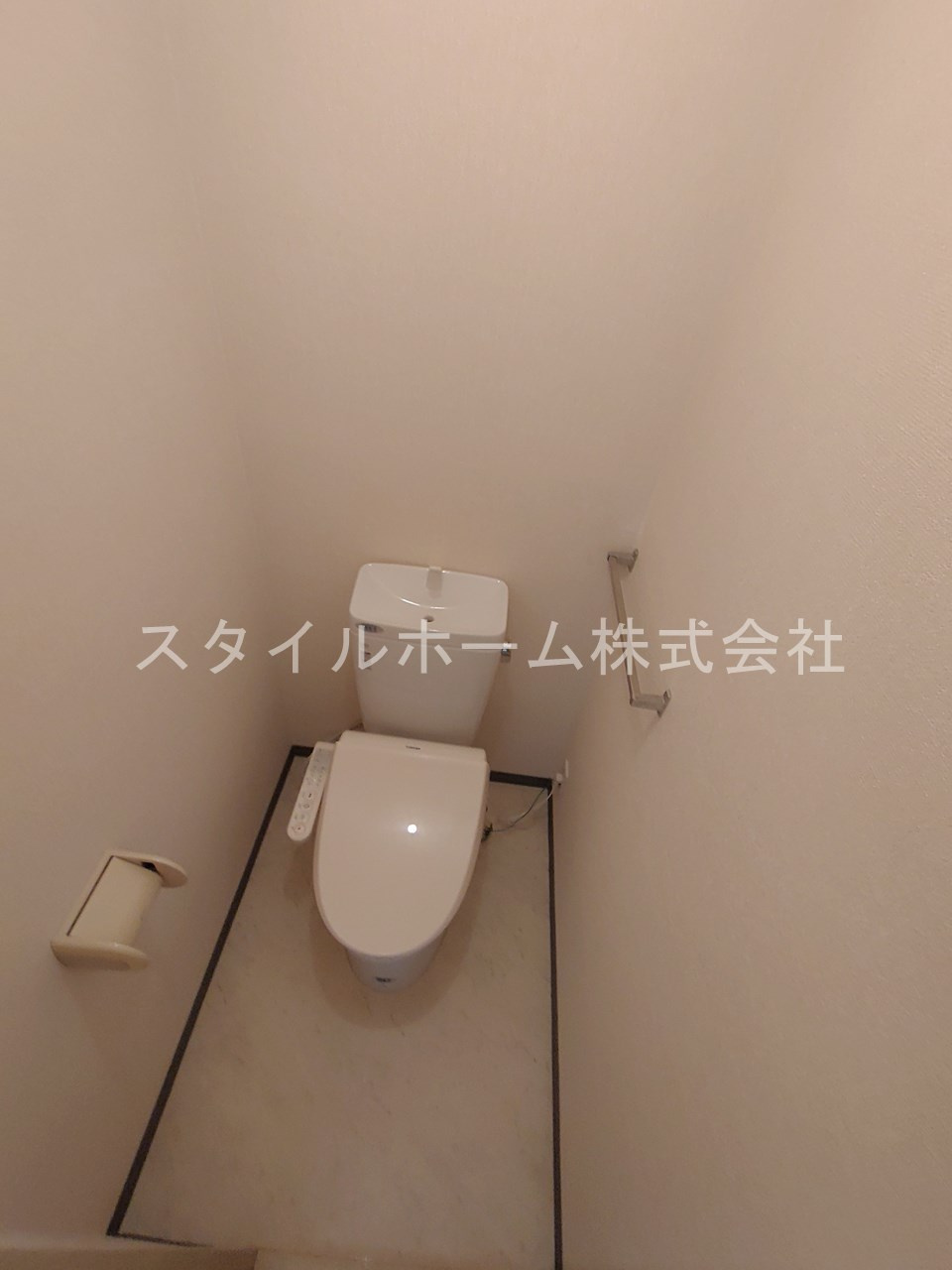 フレグランス三ツ相　A棟のトイレ