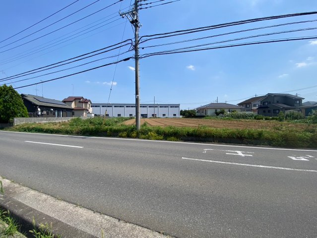 日高市駒寺野新田　建築条件なし売地　「西大家駅」徒歩25分の前面道路含む現地写真