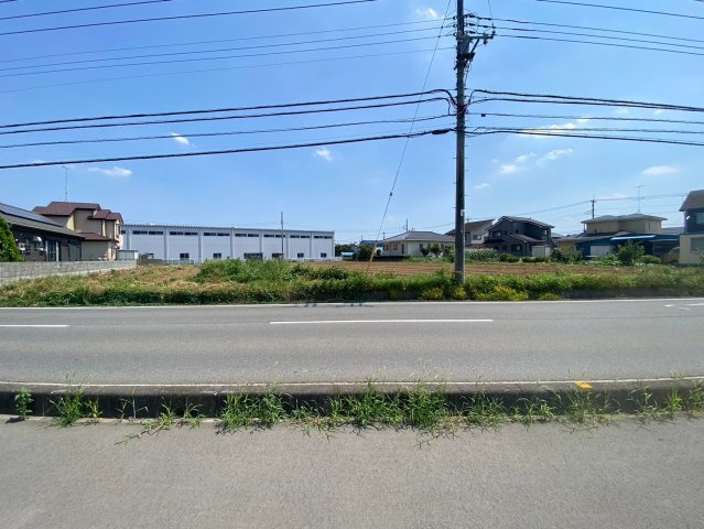 日高市駒寺野新田　建築条件なし売地　「西大家駅」徒歩25分の前面道路含む現地写真
