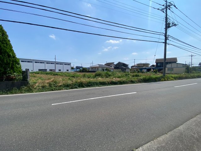 日高市駒寺野新田　建築条件なし売地　「西大家駅」徒歩25分の前面道路含む現地写真