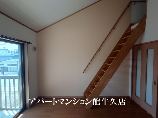 サントロぺBの洋室