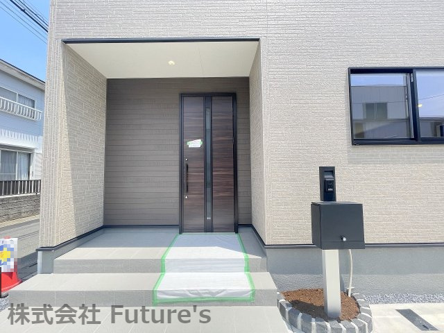 三郷市彦成1丁目　新築戸建　全3棟　1号棟のエントランス|玄関アプローチ