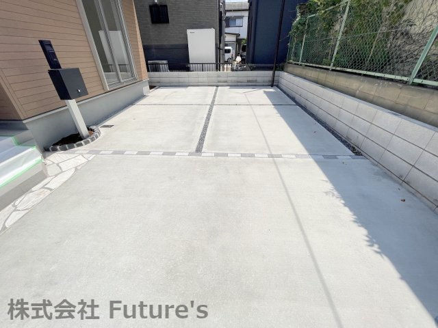 三郷市彦成1丁目　新築戸建　全3棟　3号棟の駐車場|カースペース並列2台駐車可能