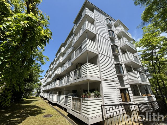 和泉市いぶき野３丁目の賃貸マンションの外観