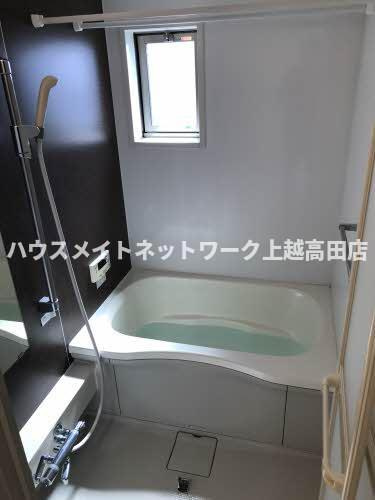 シャーメゾン高田Ｄの浴室|追焚機能付