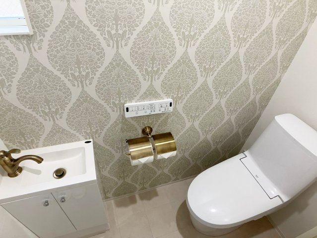 森南町2丁目 中古戸建のトイレ