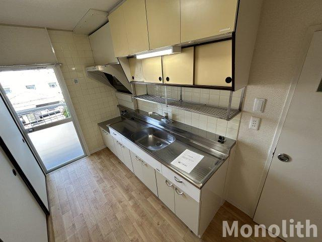 光明台22号棟のキッチン