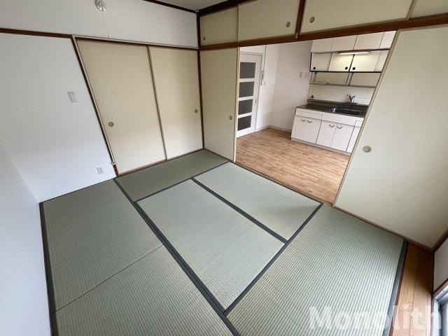 光明台25号棟の内装