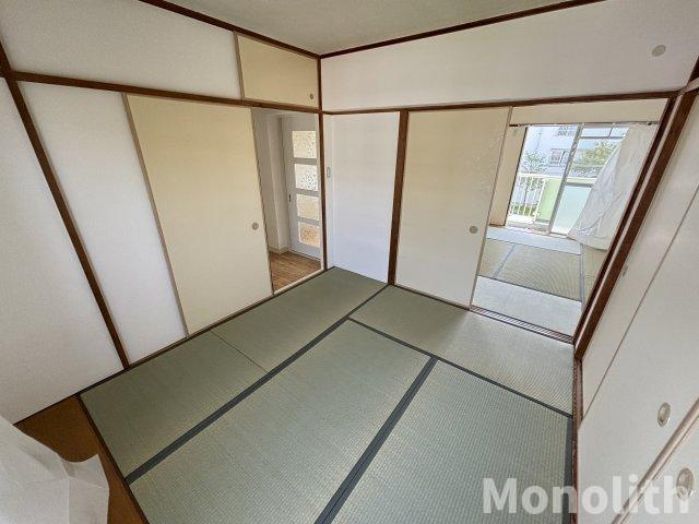光明台25号棟の内装