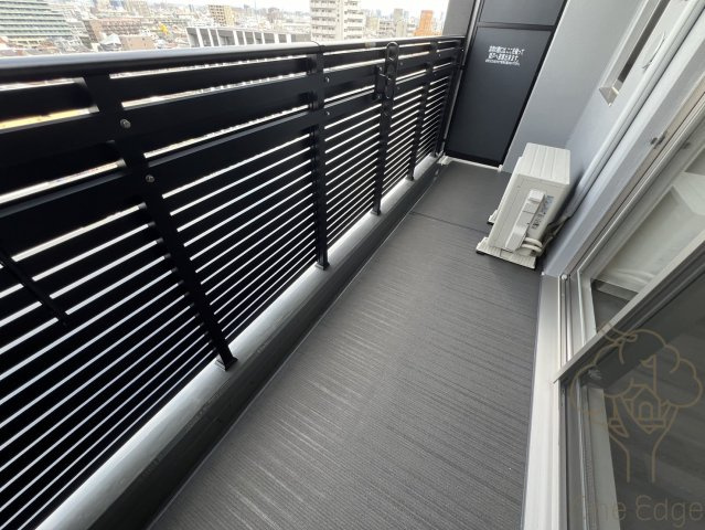 プレサンス塚本ベラビィのバルコニー