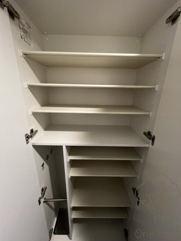 プレサンス塚本ベラビィの玄関
