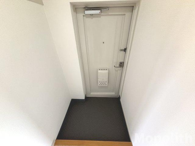 泉北茶山台２丁3番22号棟の玄関