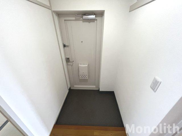 泉北茶山台２丁3番22号棟の玄関