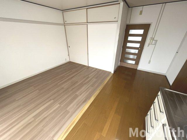 泉北茶山台２丁3番22号棟の居間・リビング