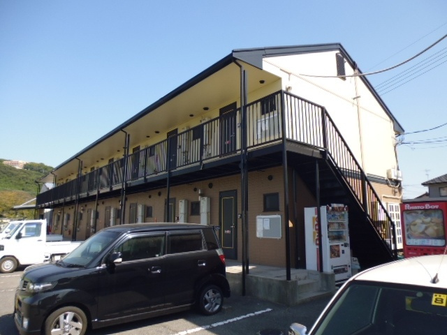 倉敷市連島町鶴新田のアパートの外観