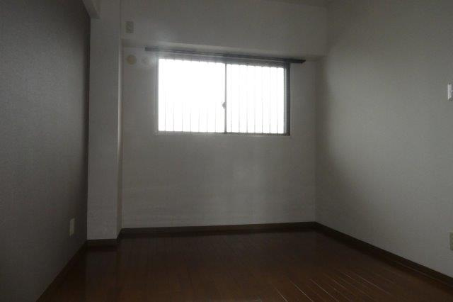 倉敷市笹沖の賃貸マンションの寝室|洋室