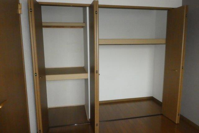 倉敷市笹沖の賃貸マンションの収納
