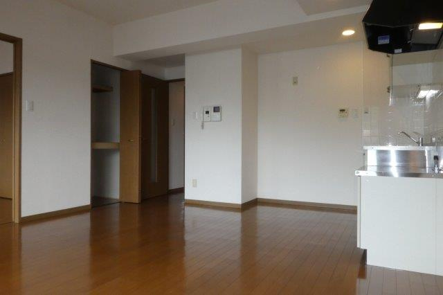 倉敷市笹沖の賃貸マンションの居間・リビング