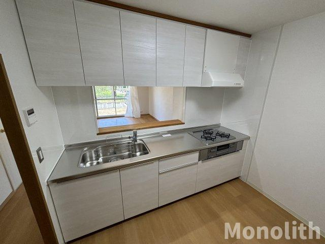 フレール鶴山台101号棟のキッチン