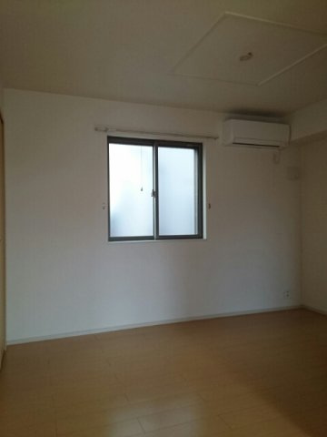 サンリット・スクエアの寝室