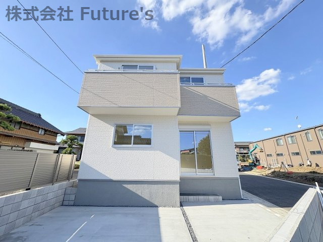 三郷市上口1丁目　新築戸建　全6棟　1号棟の外観|◆中央6ｍ開発道路で開放感のある全6棟の新築分譲住宅◆