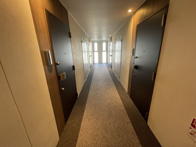 スプランディッド難波SOUTHのロビー