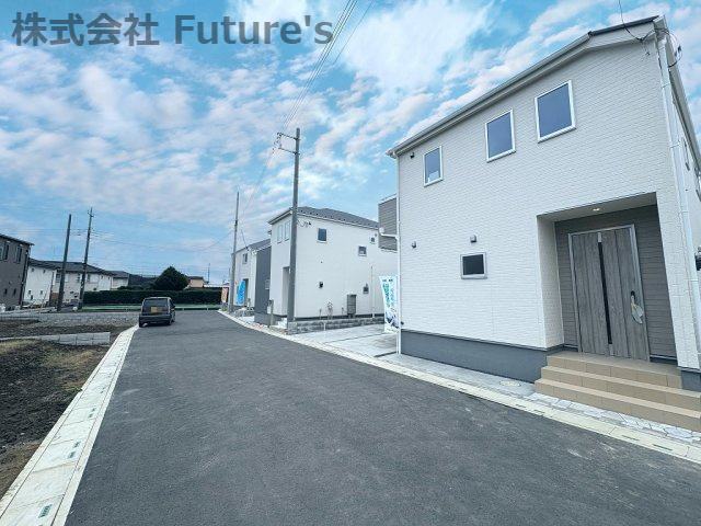 三郷市上口1丁目　新築戸建　全6棟　3号棟の前面道路含む現地写真|前面道路含む現地写真です。
