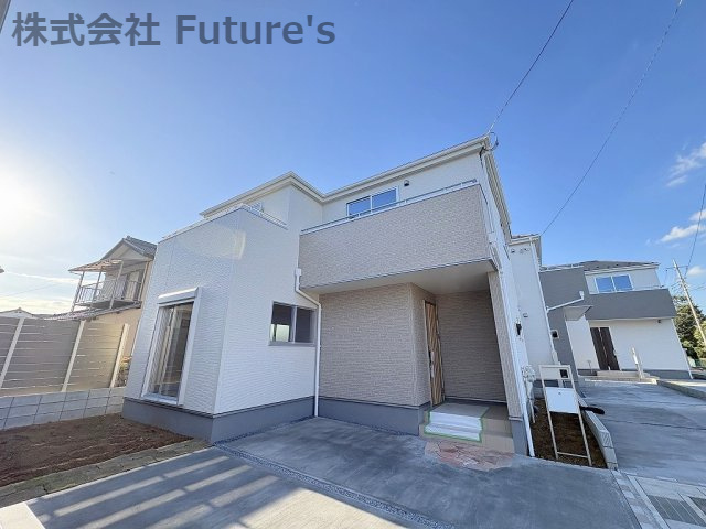 三郷市上口1丁目　新築戸建　全6棟　4号棟の外観|◆中央6ｍ開発道路で開放感のある全6棟の新築分譲住宅◆