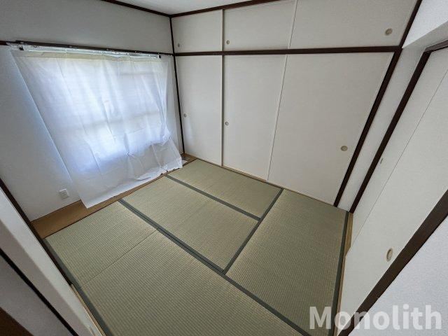 鶴山台36号棟の和室