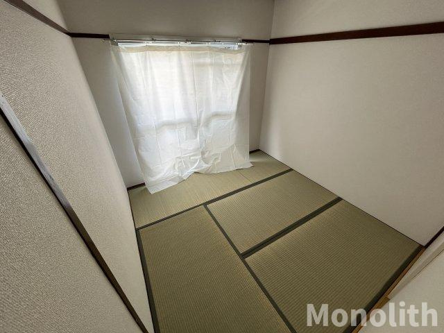 鶴山台36号棟の和室